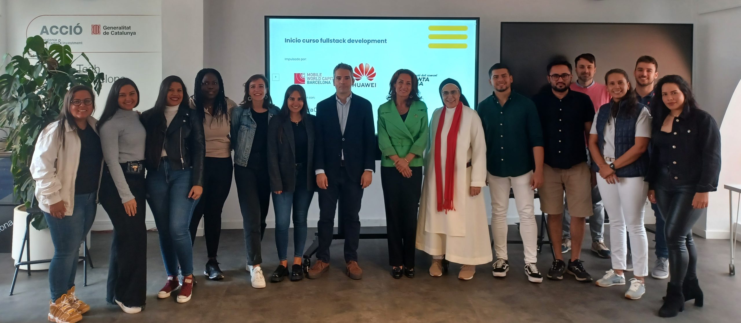 Mobile World Capital Barcelona and Huawei start Fullstack Development, a course aimed at promoting technological training of vulnerable populations